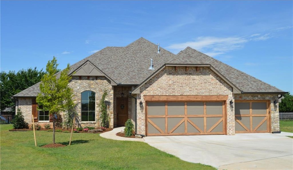 1809 Verdot Cir, Edmond, OK 73012 - photo 1