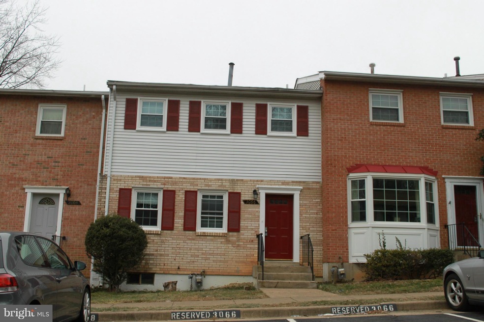 3066 White Birch Ct, Fairfax, VA 22031 - photo 1