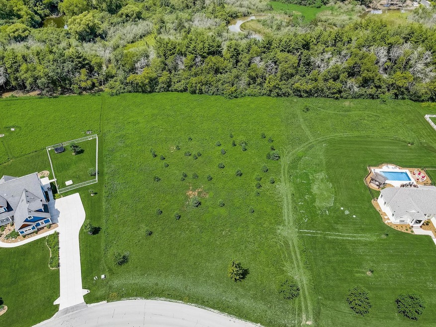 04-Ravinia View Ln-004