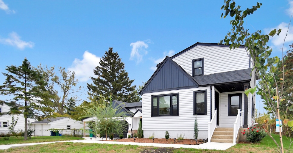 635 E Prairie Ave, Lombard, IL 60148 - photo 1