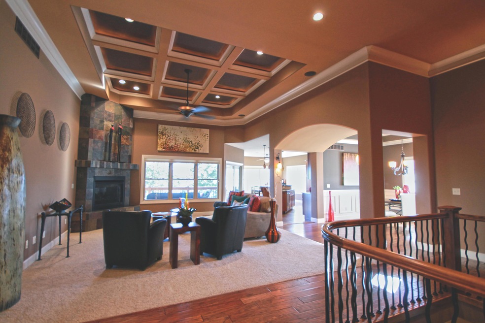 4912 Royal Lytham- Detailed Tray Ceiling