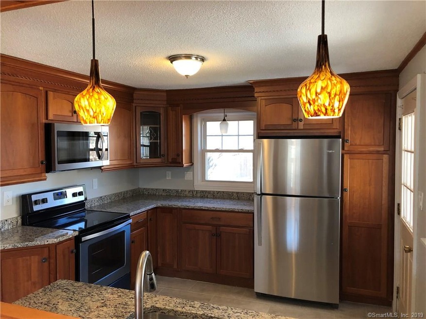 88 Meech Rd, Middletown, CT 06457 - photo 1