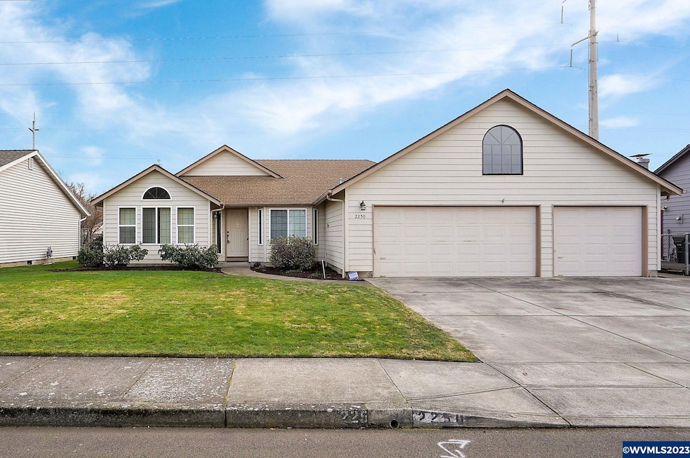 2250 Stone Hedge Dr NE, Keizer, OR 97303 - photo 1