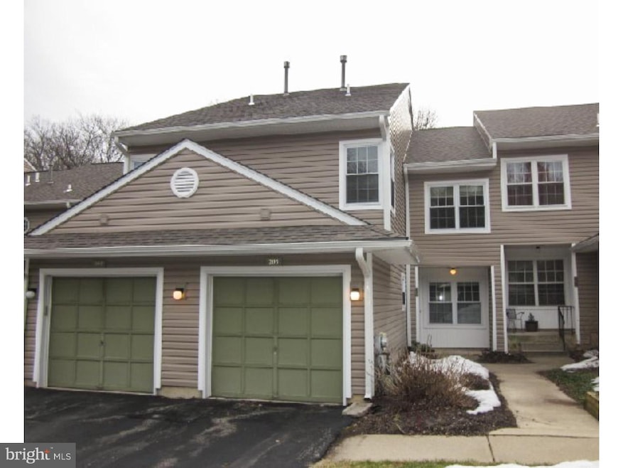 205 Nottingham Ct unit 205, Glen Mills, PA 19342 - photo 1