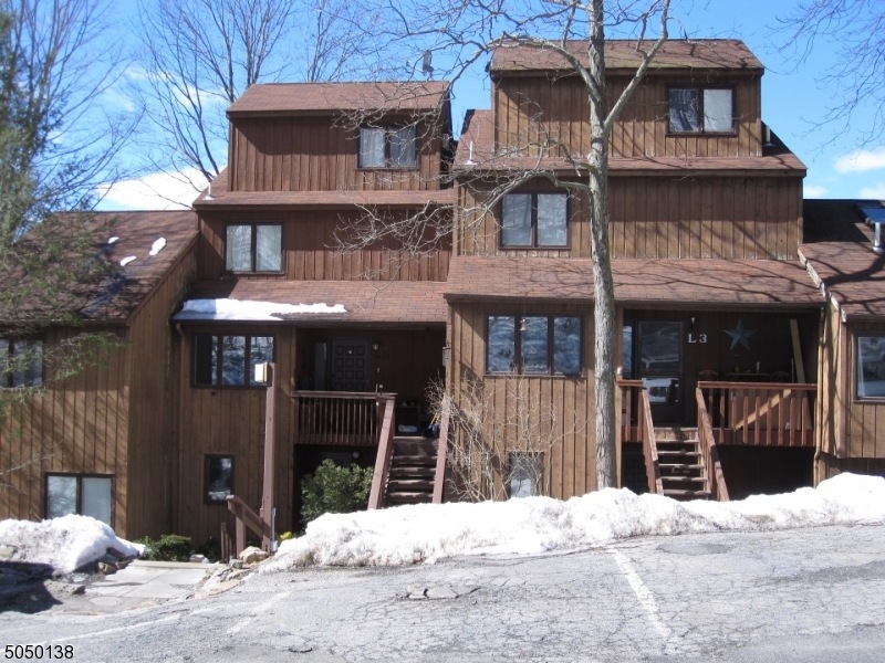 4 Village Way unit 2, Vernon, NJ 07462 - photo 1