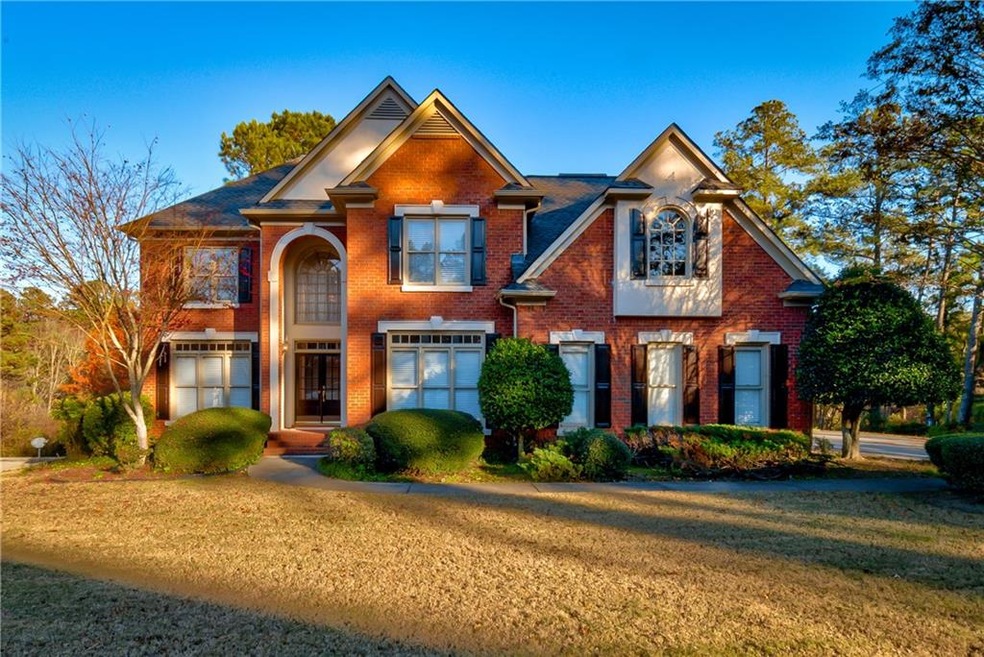 2560 Lynshire Ln, Snellville, GA 30078 - photo 1