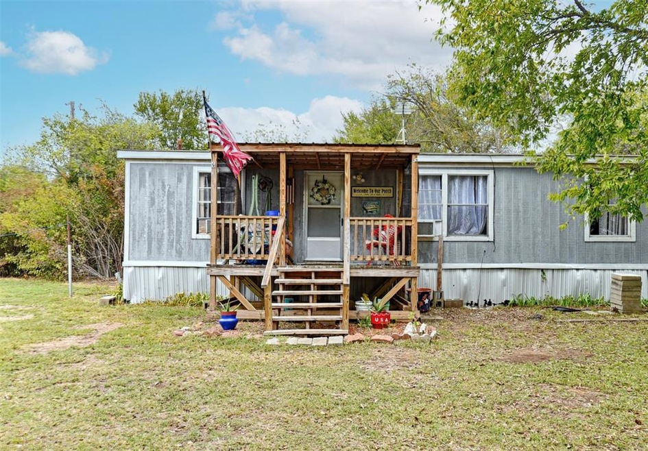 126 Kailyn Ln, Weatherford, TX 76085 - photo 1