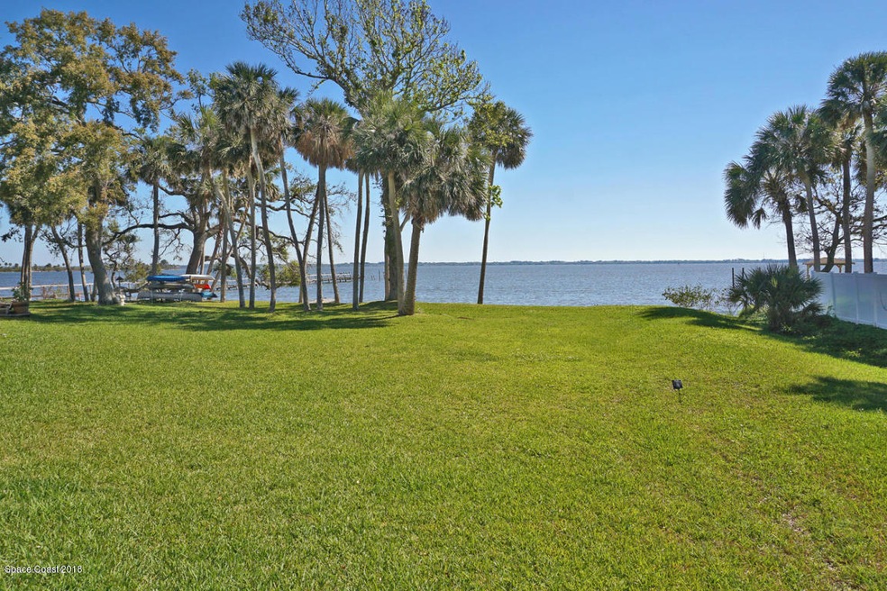 INDIAN RIVER - DIRECT WATER VIEW