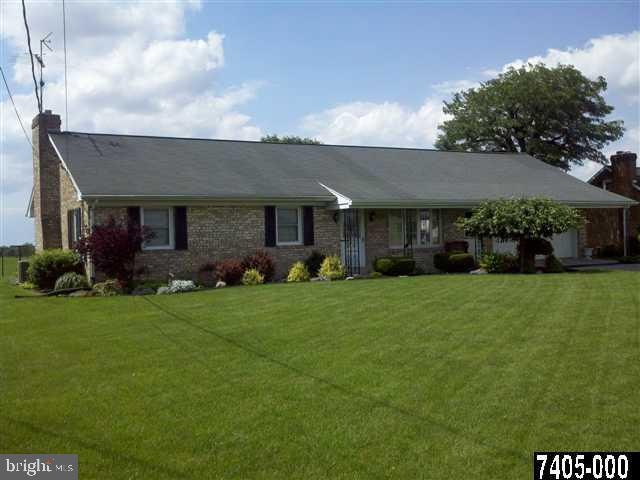 3186 Hanover Pike, Hanover, PA 17331 - photo 1