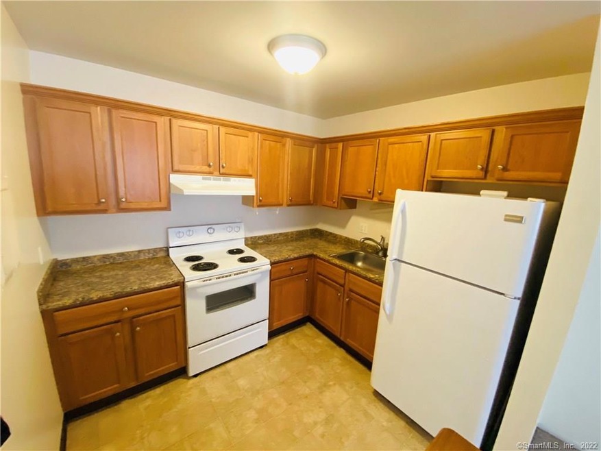 20 Donna Dr unit B6, New Haven, CT 06513 - photo 1