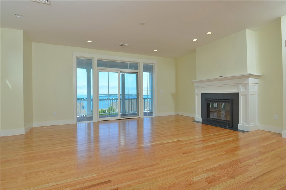 9 Yardarm Dr, Tiverton, RI 02878 - photo 1