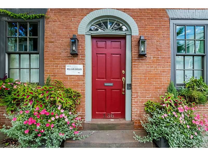 136 Transit St unit 2, Providence, RI 02906 - photo 1