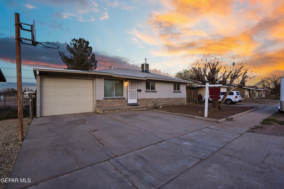 8043 Algerita Ct, El Paso, TX 79915 - photo 1