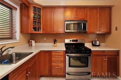 33 Hillside Terrace unit D, White Plains, NY 10601 - photo 1