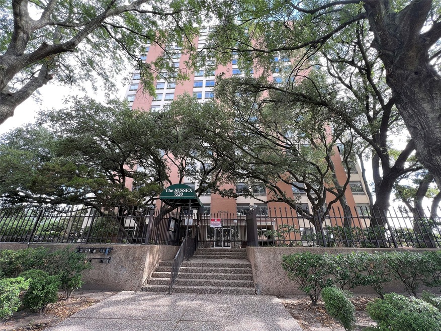 Sussex West Tower unit 602, Houston, TX 77036 - photo 1