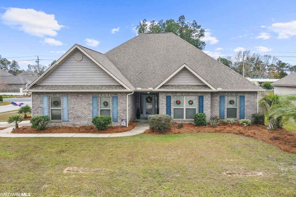 331 Thornhill Cir, Gulf Shores, AL 36542 - photo 1