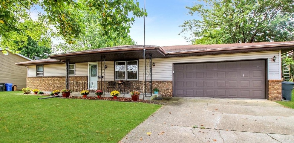 9316 Buchanan St, Crown Point, IN 46307 - photo 1