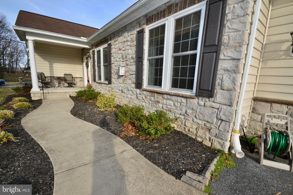 6035 Emerald Ln, Sykesville, MD 21784 - photo 1