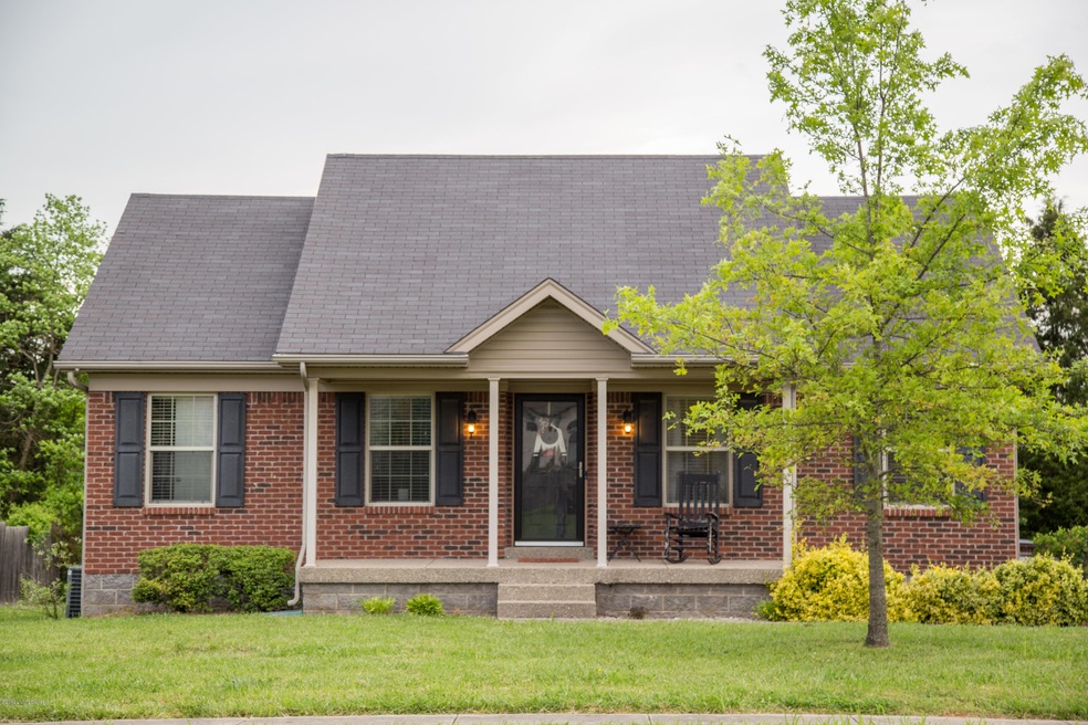 136 Crystal View Ct, Mount Washington, KY 40047 - photo 1