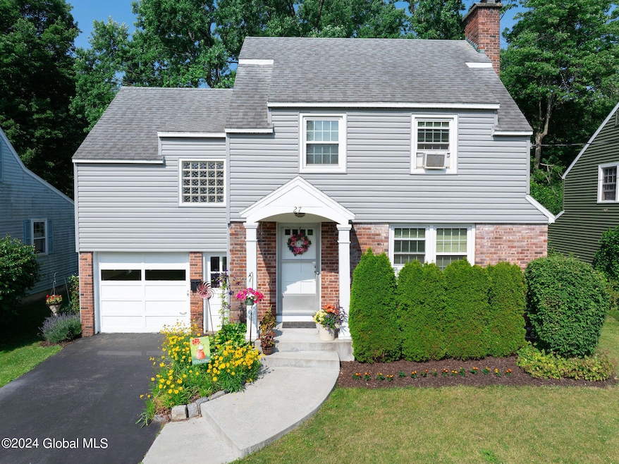 27 Harrison Ave, Delmar, NY 12054 - photo 1