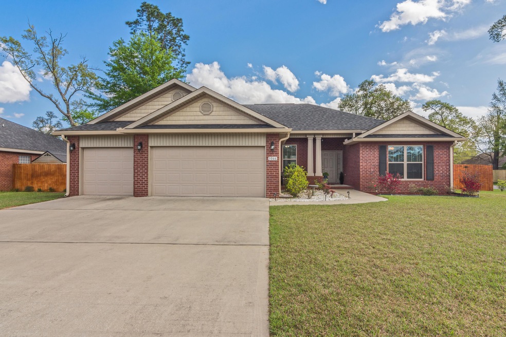 3066 Crown Creek Cir, Crestview, FL 32539 - photo 1