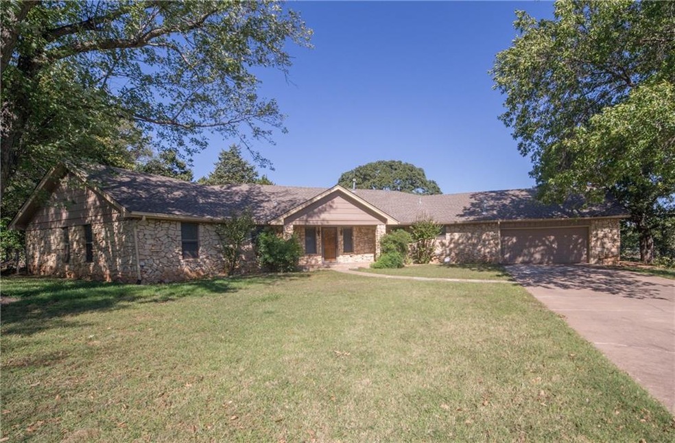 Ranch style one level home with cul-de-sac locatio