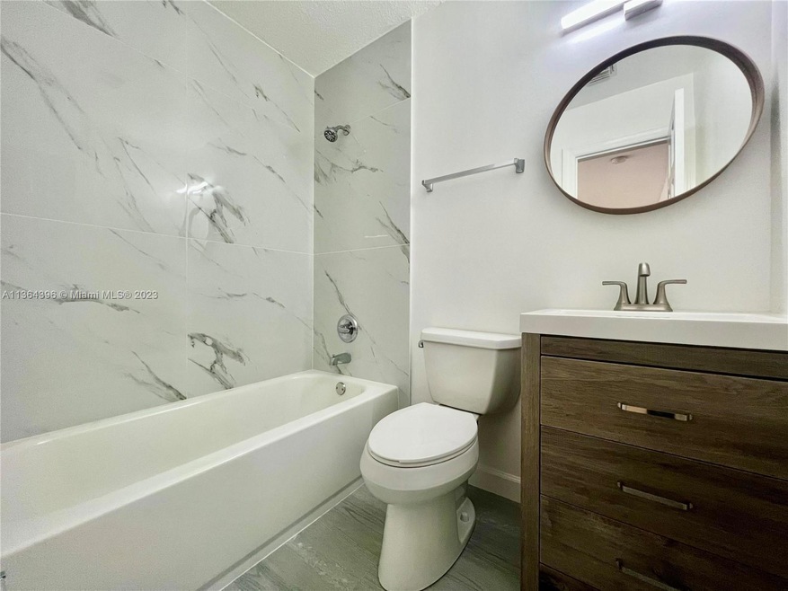 731 SW 14th Ave unit 3, Fort Lauderdale, FL 33312 - photo 1