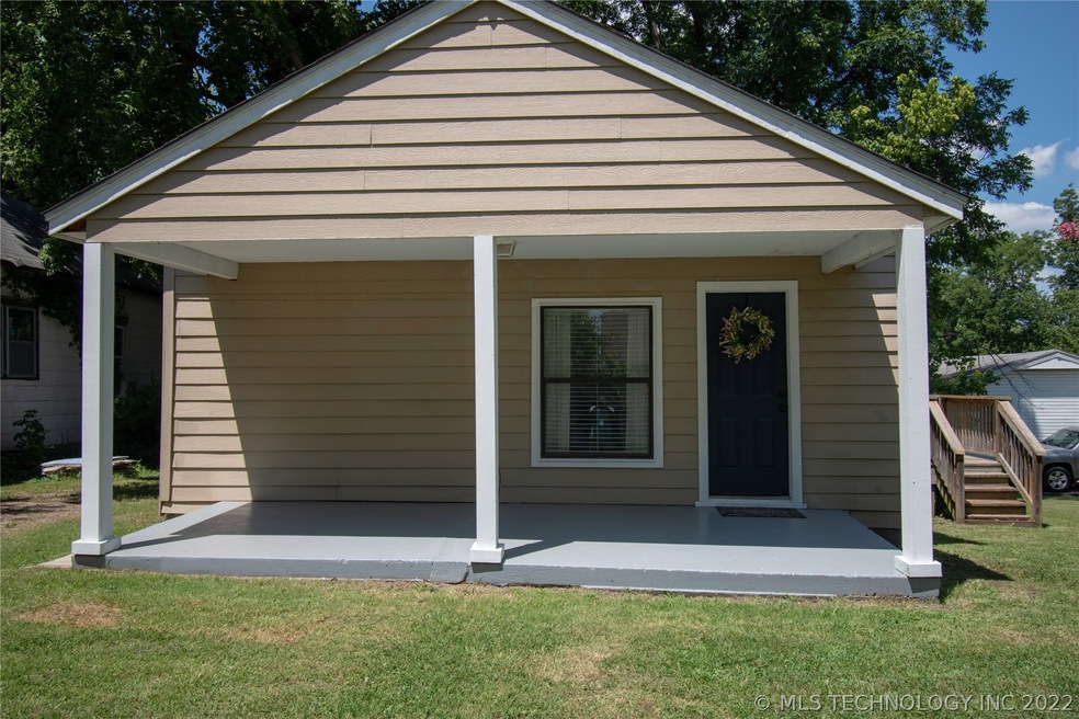 318 N Ash Ave, Broken Arrow, OK 74012 - photo 1