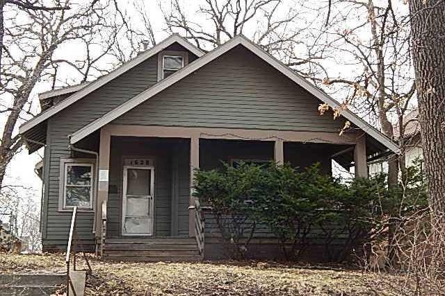 Exterior Front.