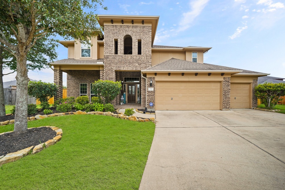 27702 Ashbrook Falls Ct, Fulshear, TX 77441 - photo 1