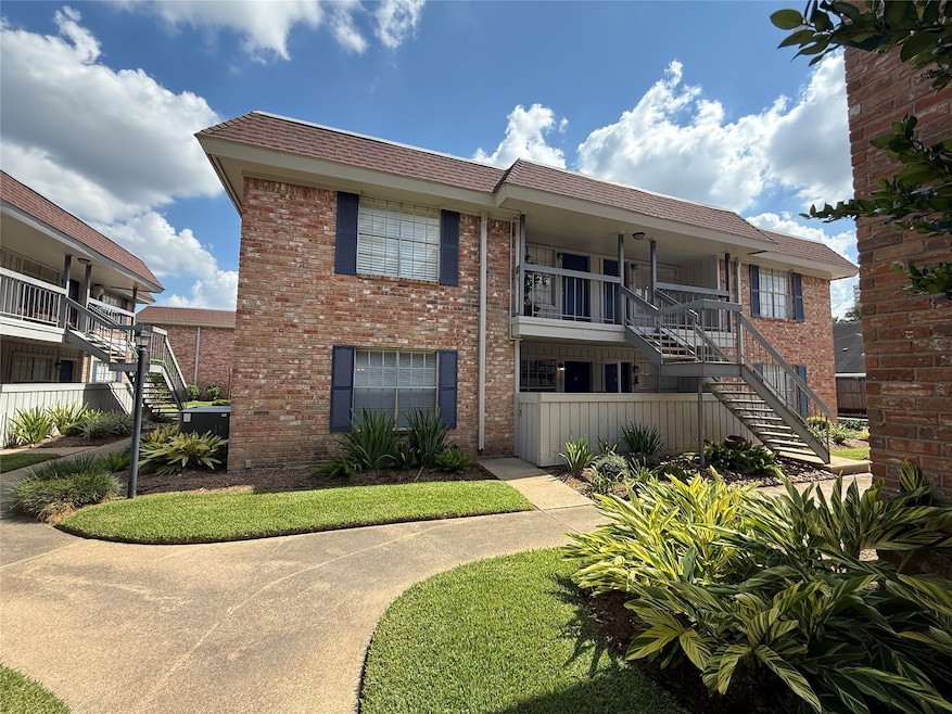 For Rent $1,100/month