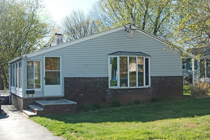 109 Woodmere St, Raritan, NJ 08869 - photo 1