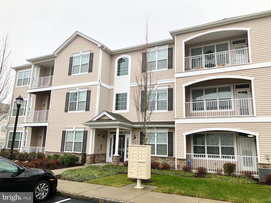 632 Timberlake Dr, Ewing, NJ 08618 - photo 1