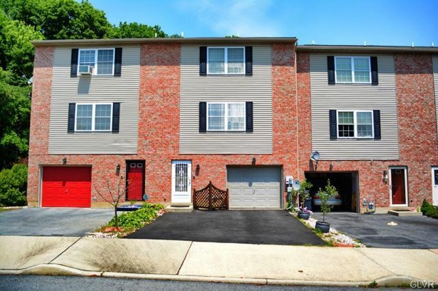 19 Jazz Cir, Whitehall, PA 18052 - photo 1