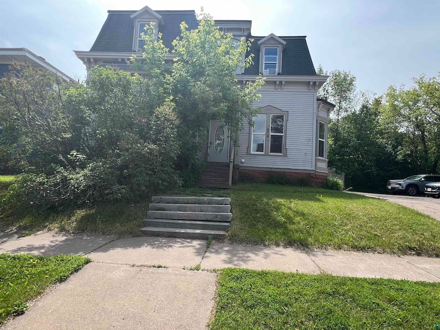 For Rent $975/month