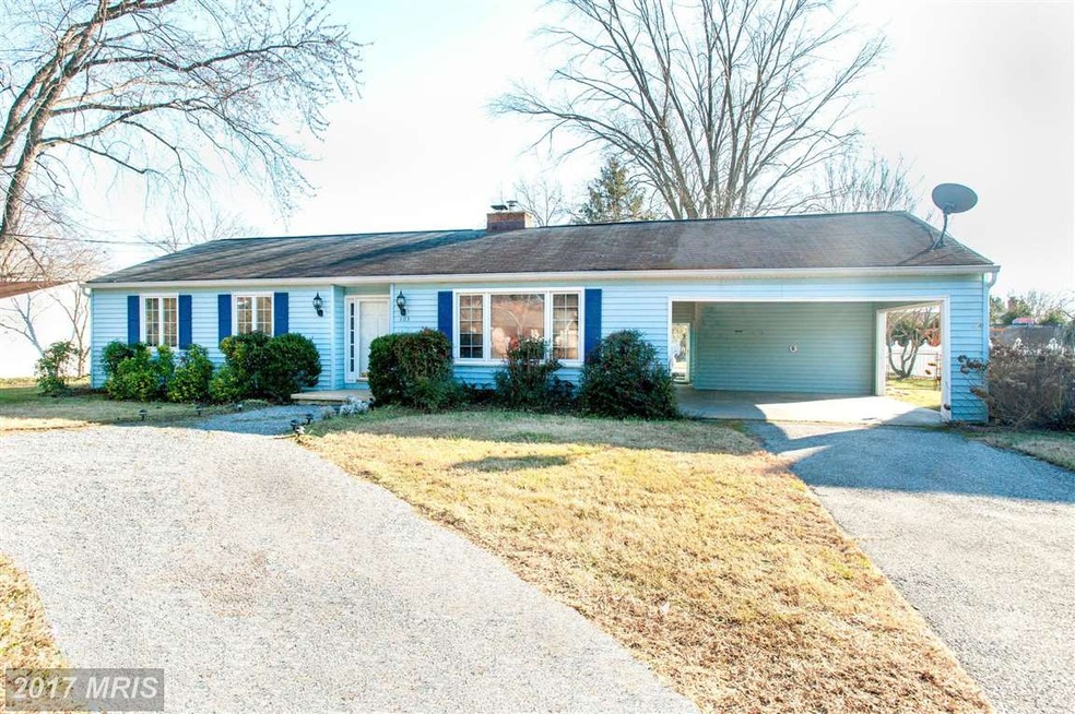 103 Lake View Dr, Annapolis, MD 21403 - photo 1