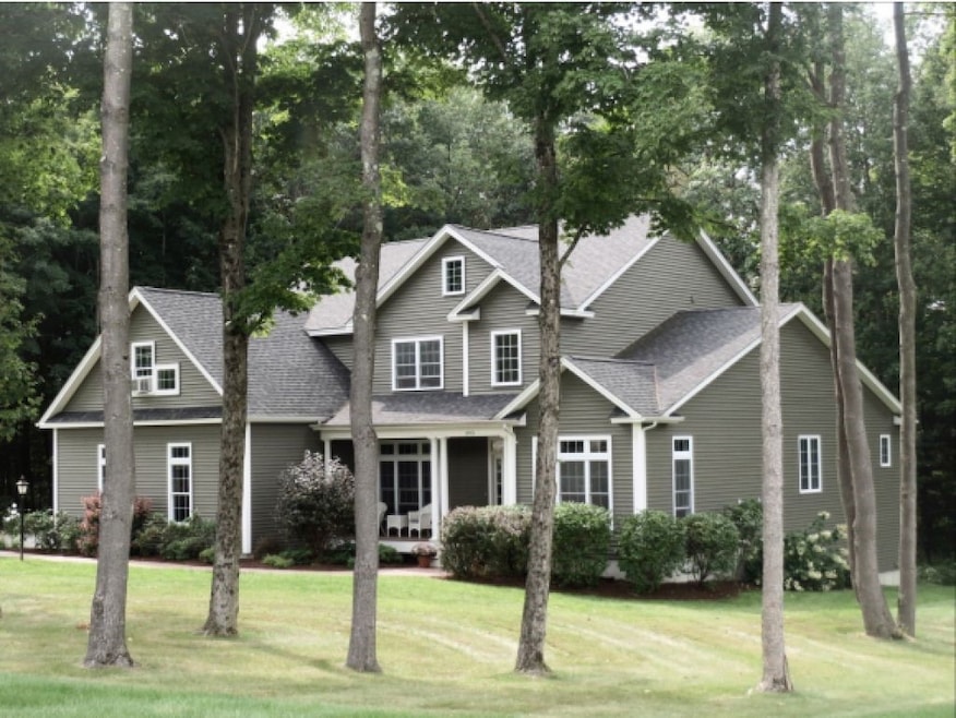 393 Sycamore St, Shelburne, VT 05482 - photo 1