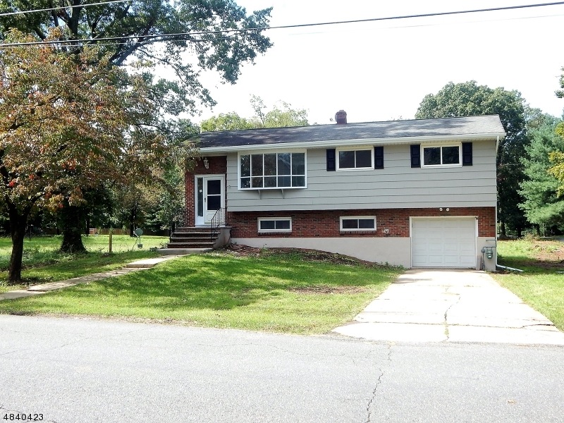 524 Garfield Ave, Somerset, NJ 08873 - photo 1