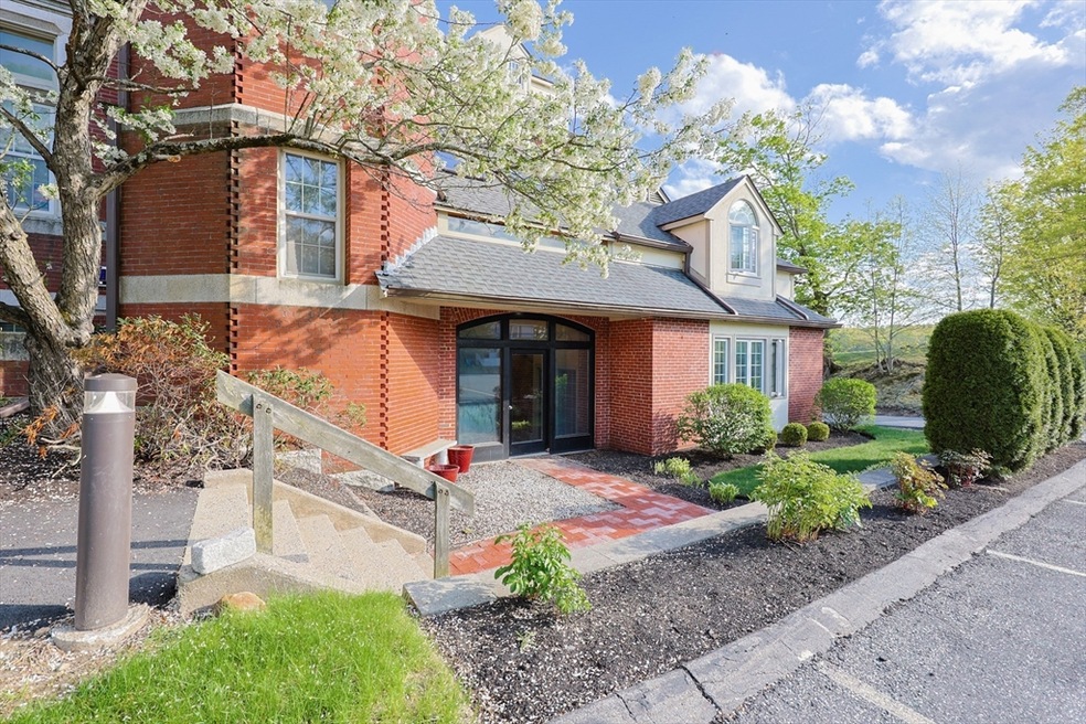 54 Dutcher St unit 3, Hopedale, MA 01747 - photo 1