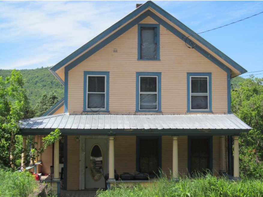 563 Pleasant St, West Rutland, VT 05777 - photo 1