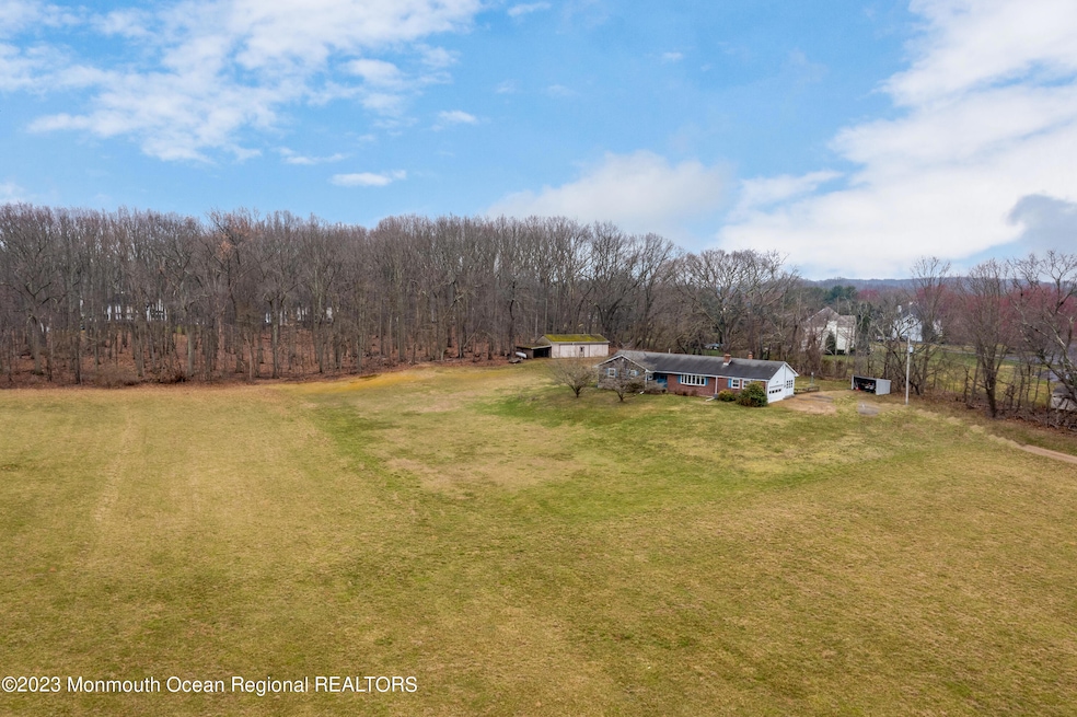 Sold $1,100,000 • Co-Listing Agent