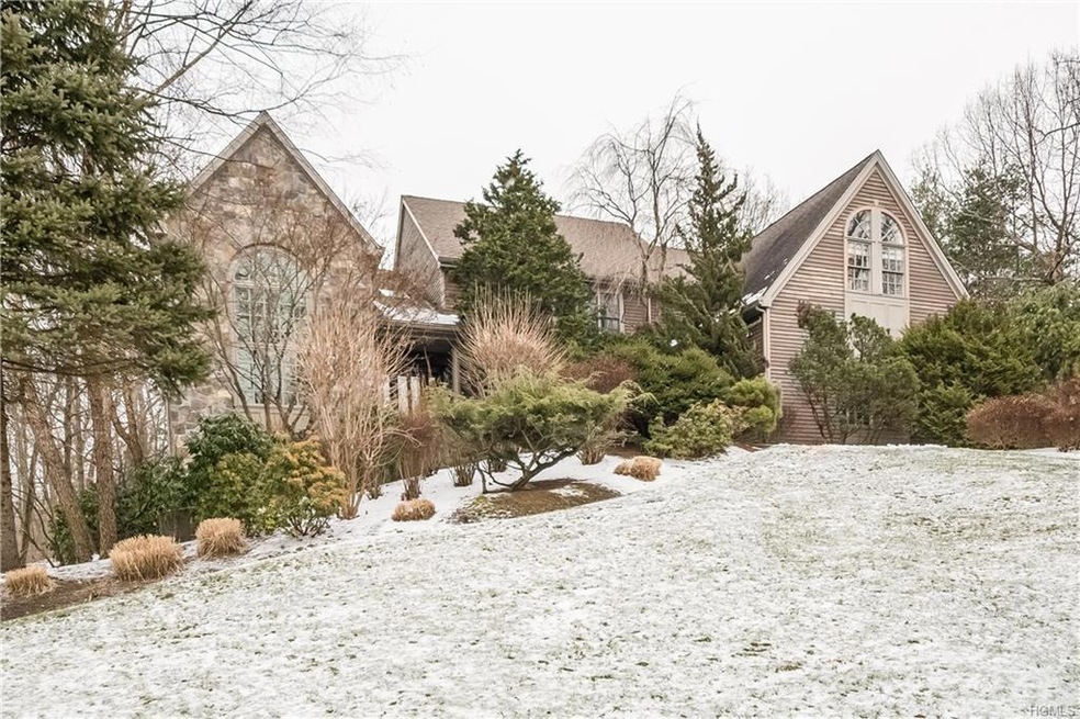 12 Random Farms Cir, Chappaqua, NY 10514 - photo 1