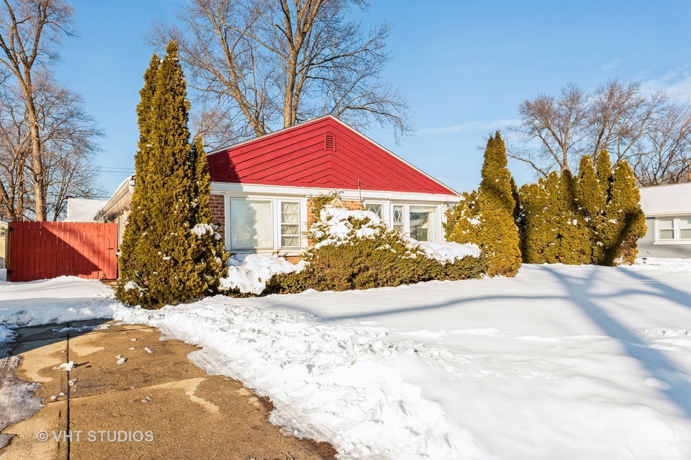 2012 Welwyn Ave, Des Plaines, IL 60018 - photo 1