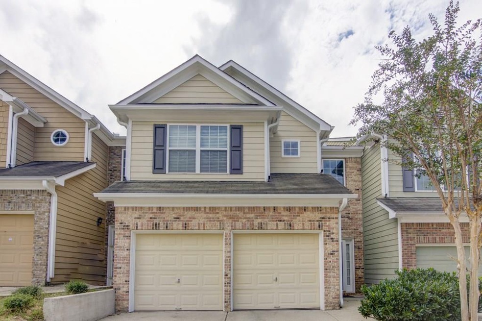 THREE BEDROOM TOWNHOME AT CASCADE PLACE