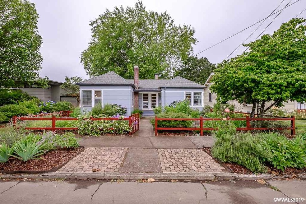 1024 Calapooia St SW, Albany, OR 97321 - photo 1