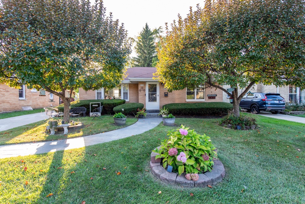 2232 Walnut St, Waukegan, IL 60087 - photo 1