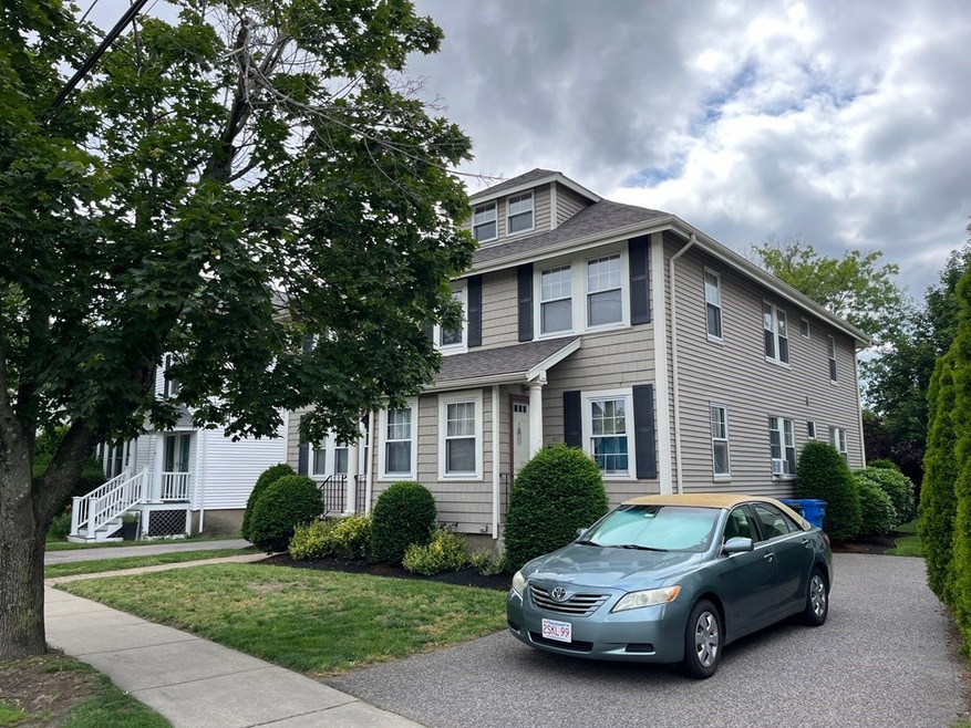 90 Grove St unit 2, Belmont, MA 02478 - photo 1