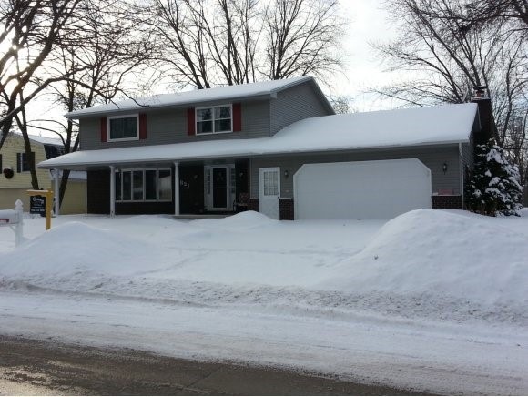 1821 N Edgewood Ave, Appleton, WI 54914 - photo 1