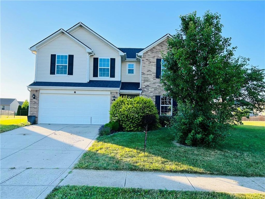 848 Grandiflora Dr, Greenwood, IN 46143 - photo 1