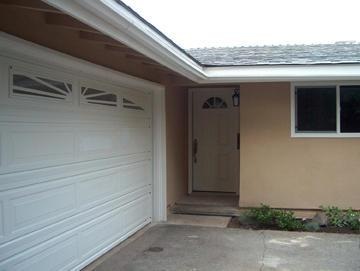 HPIM4281 Bainbury Front Door 4 web